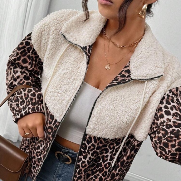 SHEIN Women’s Leopard Print Sherpa Jacket - Picture 4 of 10